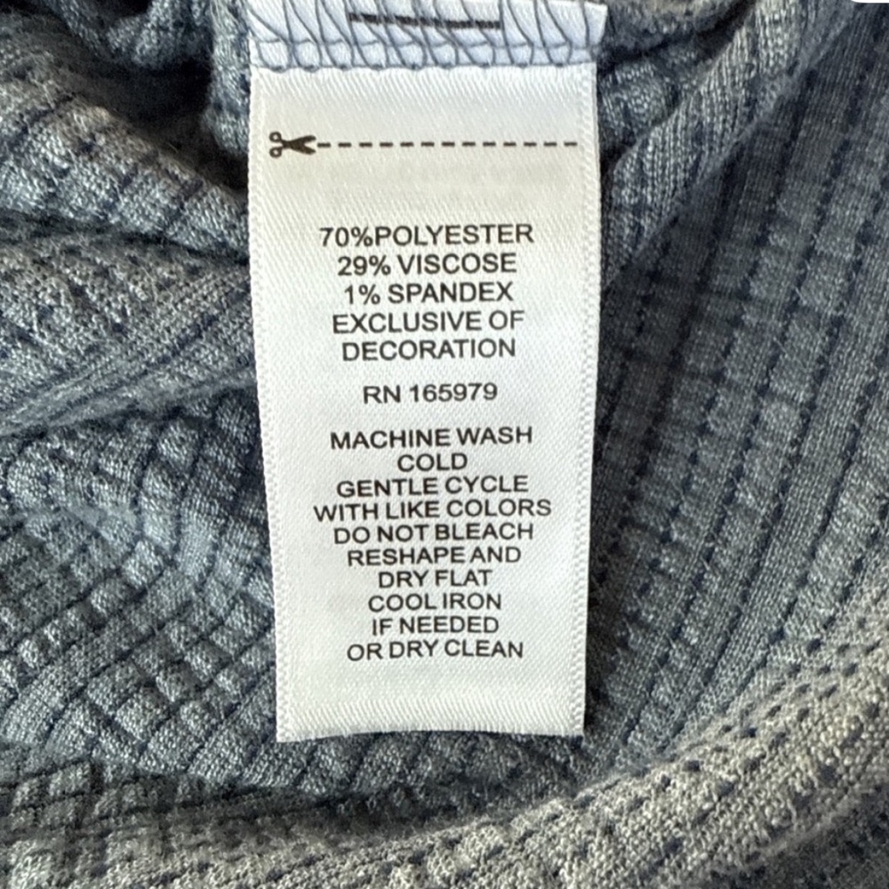 Cable & Gauge Soft Blue Embroidered Textured V-Neck Short Capped Sleeves size 1X - Picture 11 of 16